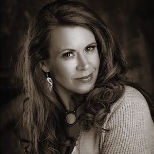 Meet your Posher, Cari